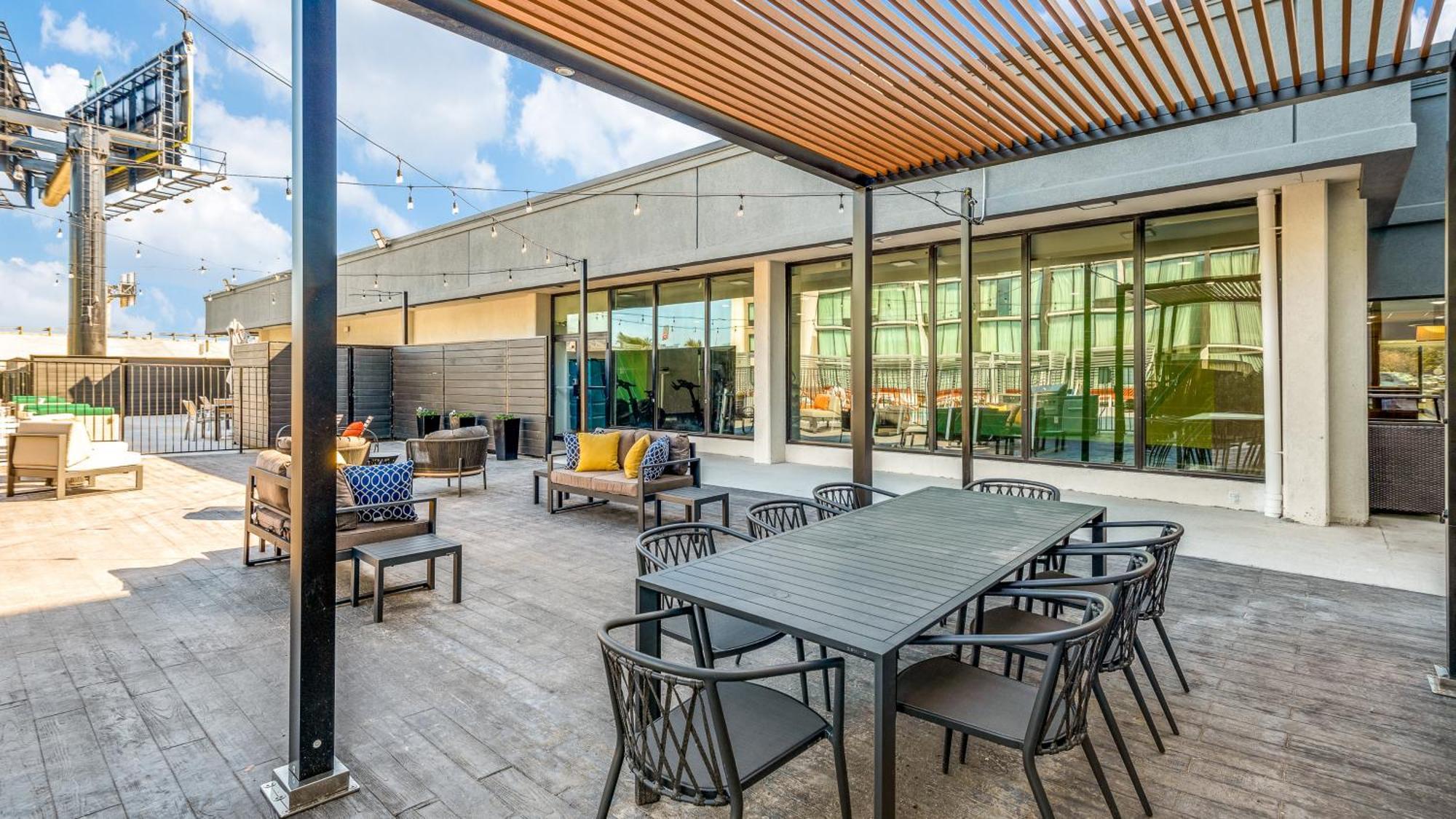 Holiday Inn Dallas Market Ctr Love Field By Ihg Exterior foto